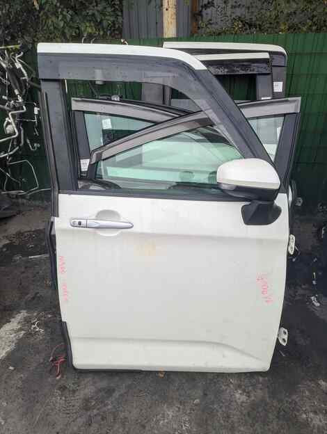 Купить Дверь для Toyota Tank