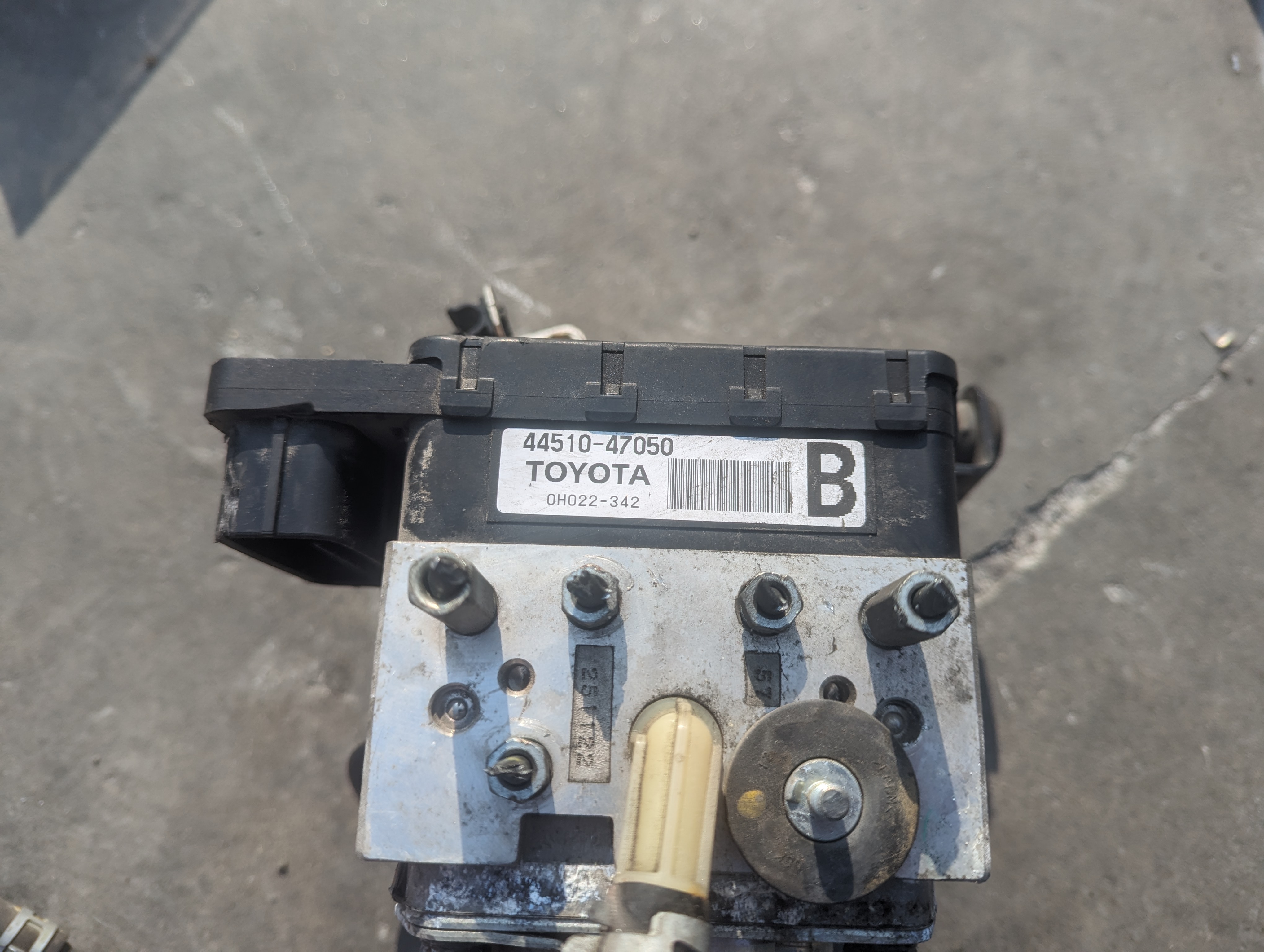 Купить блок abs 44510-47050 Toyota Prius NHW20 Код заказа 48174