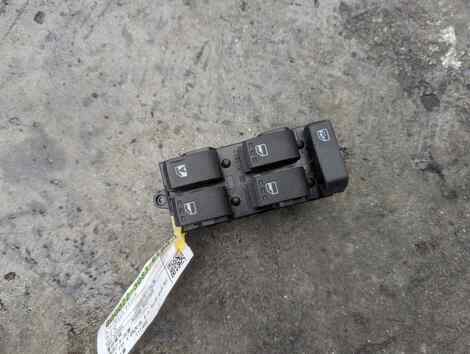 Купить Блок управления стеклами для Toyota Raize