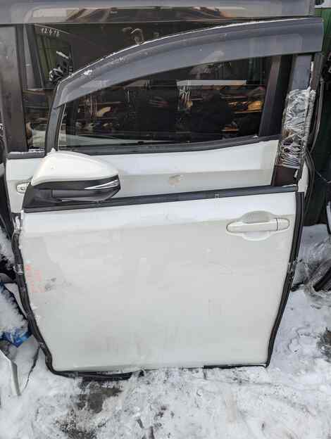 Купить Дверь для Toyota Noah