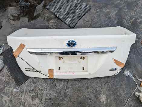Купить Крышка багажника для Toyota Corolla Axio