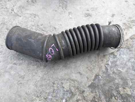 Купить Патрубок воздушного фильтра для Mitsubishi Delica Truck