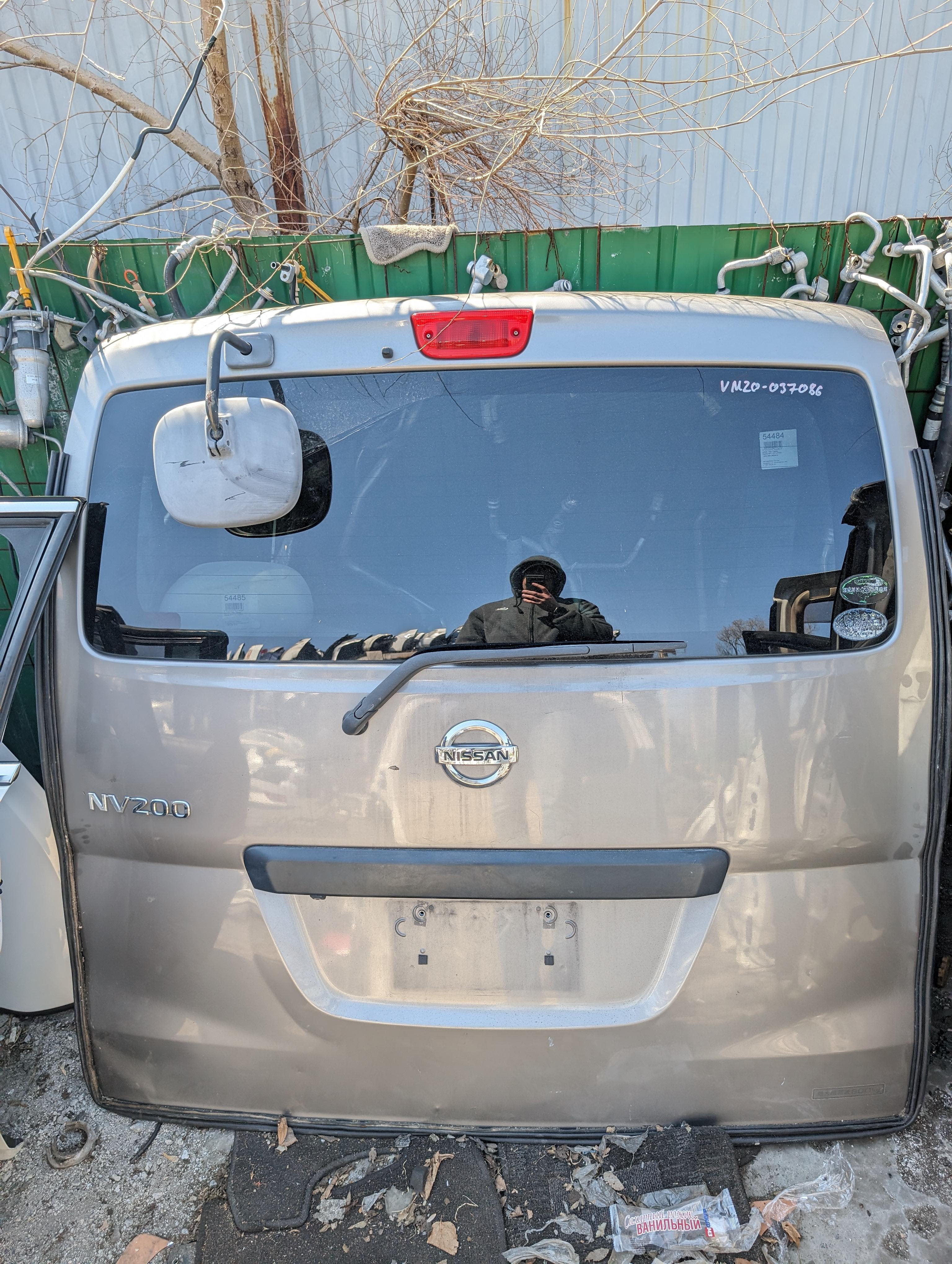 Купить дверь 5-я Nissan NV200 VM20 Код заказа 54581