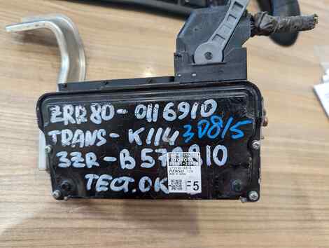 Купить Блок efi для Toyota Voxy