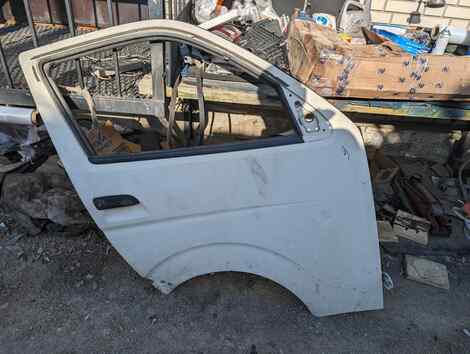 Купить Дверь для Toyota Hiace