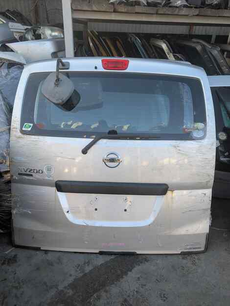 Купить Дверь 5-я для Nissan NV200