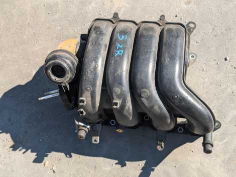 Купить Коллектор впускной для Toyota Noah