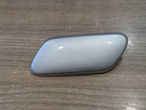 Купить Крышка форсунки омывателя фары для Toyota Prius Alpha