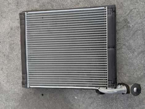 Купить Испаритель кондиционера для Toyota RAV4