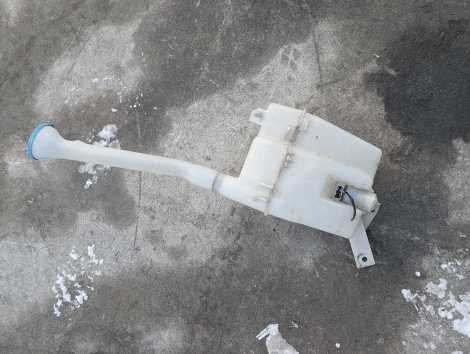 Купить Бачок стеклоомывателя для Nissan Lafesta