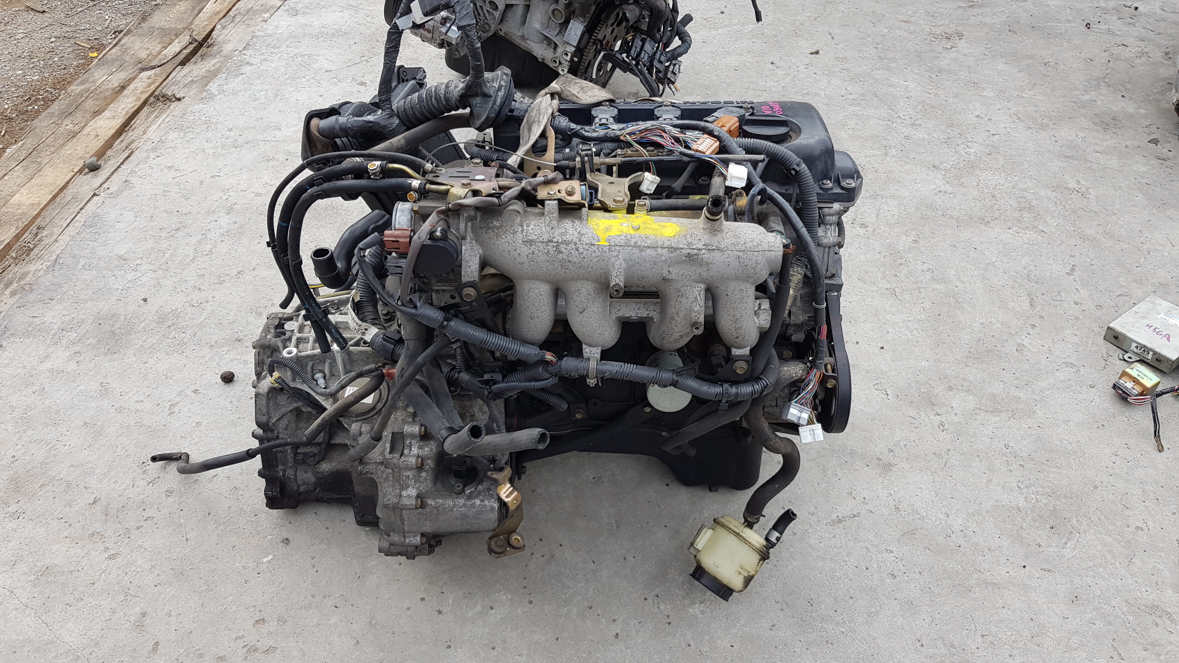 Двигатель Nissan VQ23DE