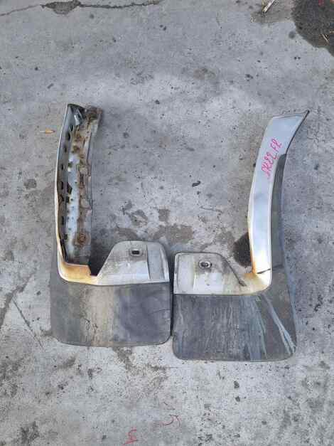 Купить Брызговик для Nissan Vanette