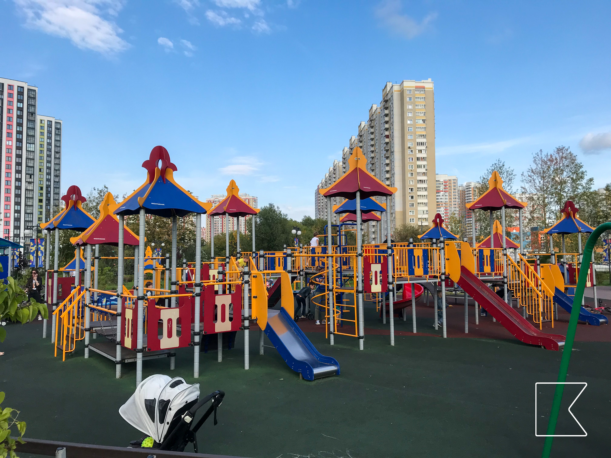 Игровая площадка — в парке Эко-берег в Химках, Москва 🇷🇺, фото 1