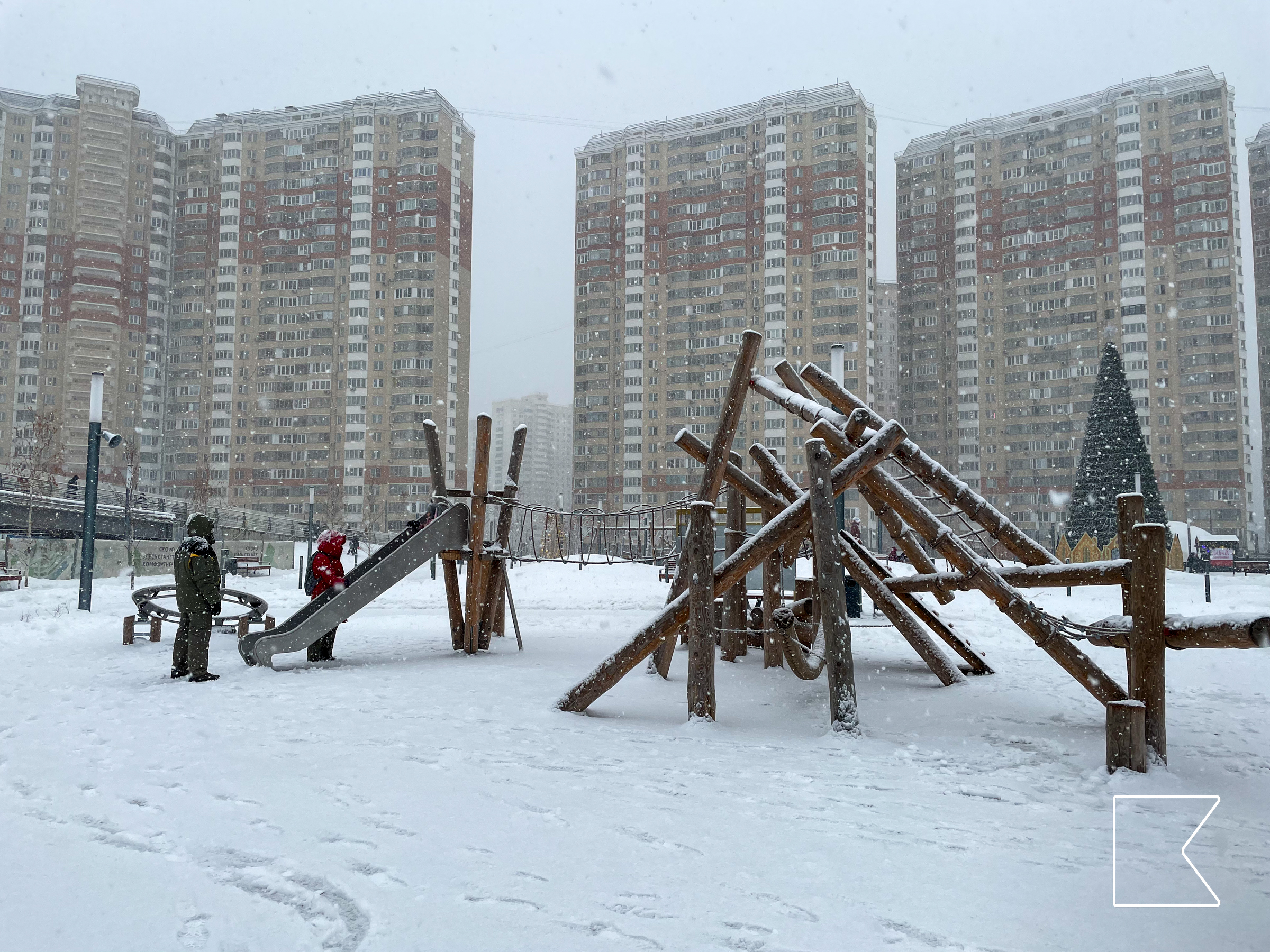 Игровая площадка — у собора в Павшинской пойме, Красногорск 🇷🇺, фото 8