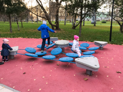 Игровая площадка, миниатюра фото 1