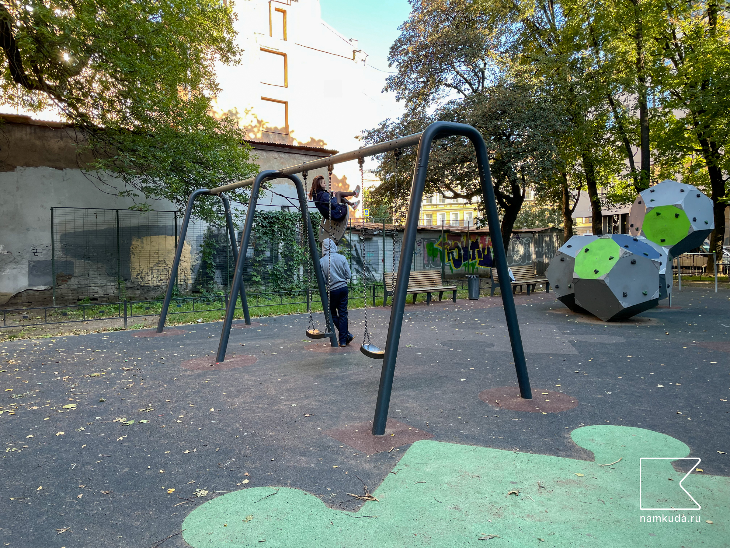 Площадка со скалодромом — на 10-й Советской ул. в СПб 🇷🇺, фото 6