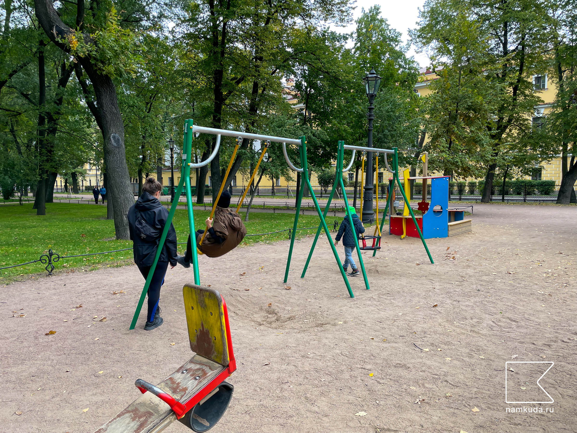 Игровая площадка — в Александровском саду в СПб 🇷🇺, фото 9