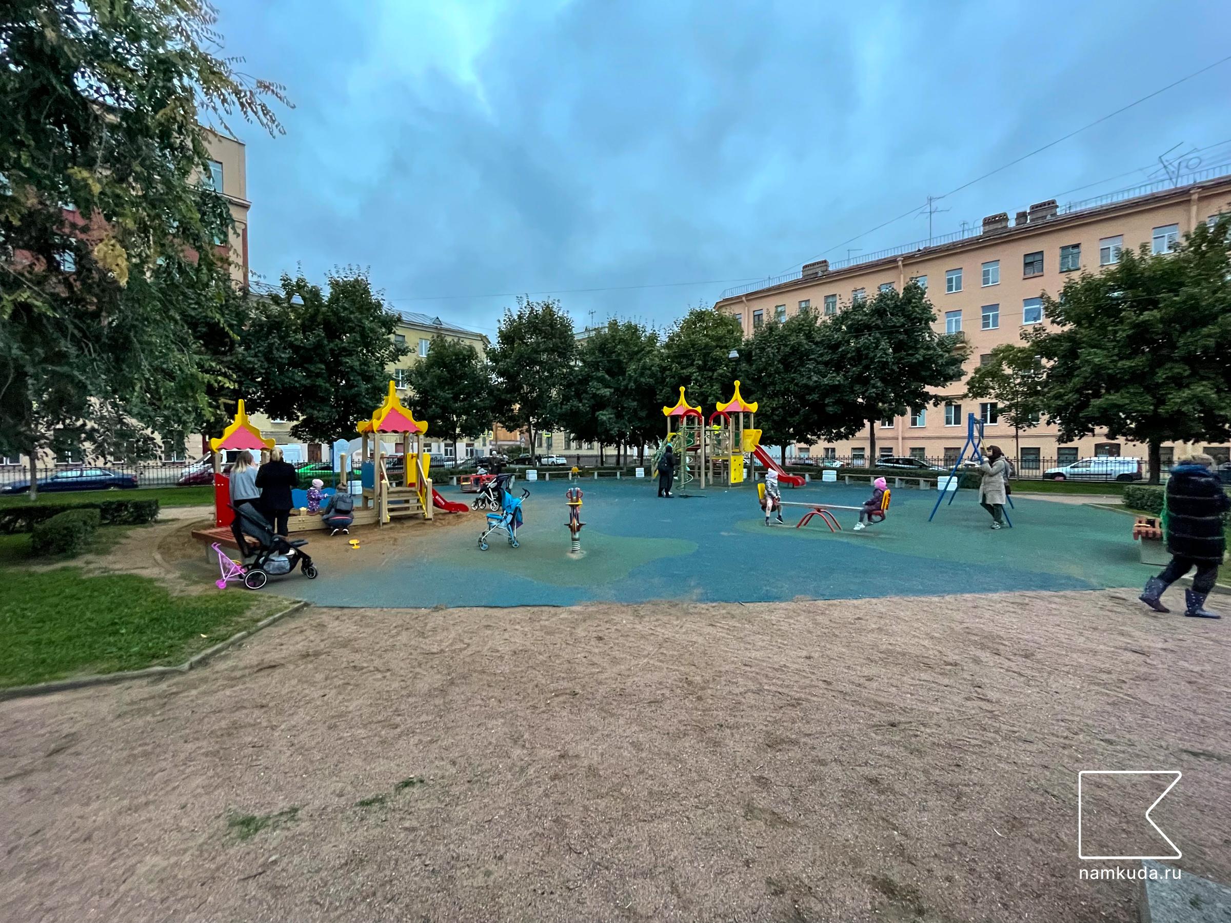 Игровая площадка — в Воскресенском сквере в СПб 🇷🇺, фото 6