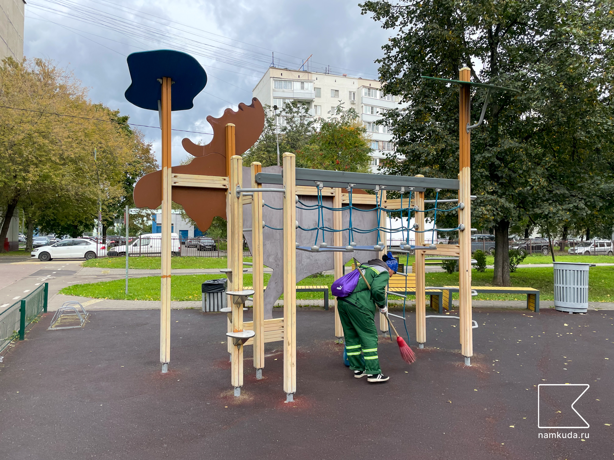 Площадка с лосём — в сквере на Северном бульваре, Москва 🇷🇺, фото 2