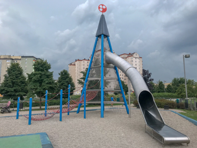 Игровая площадка — в парке Базантари, Варшава,  Польша 🇵🇱
