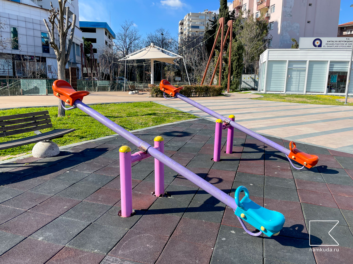🐴 Площадка у железного коня — недалеко от старого города в Анталье, Турция 🇹🇷, фото 4