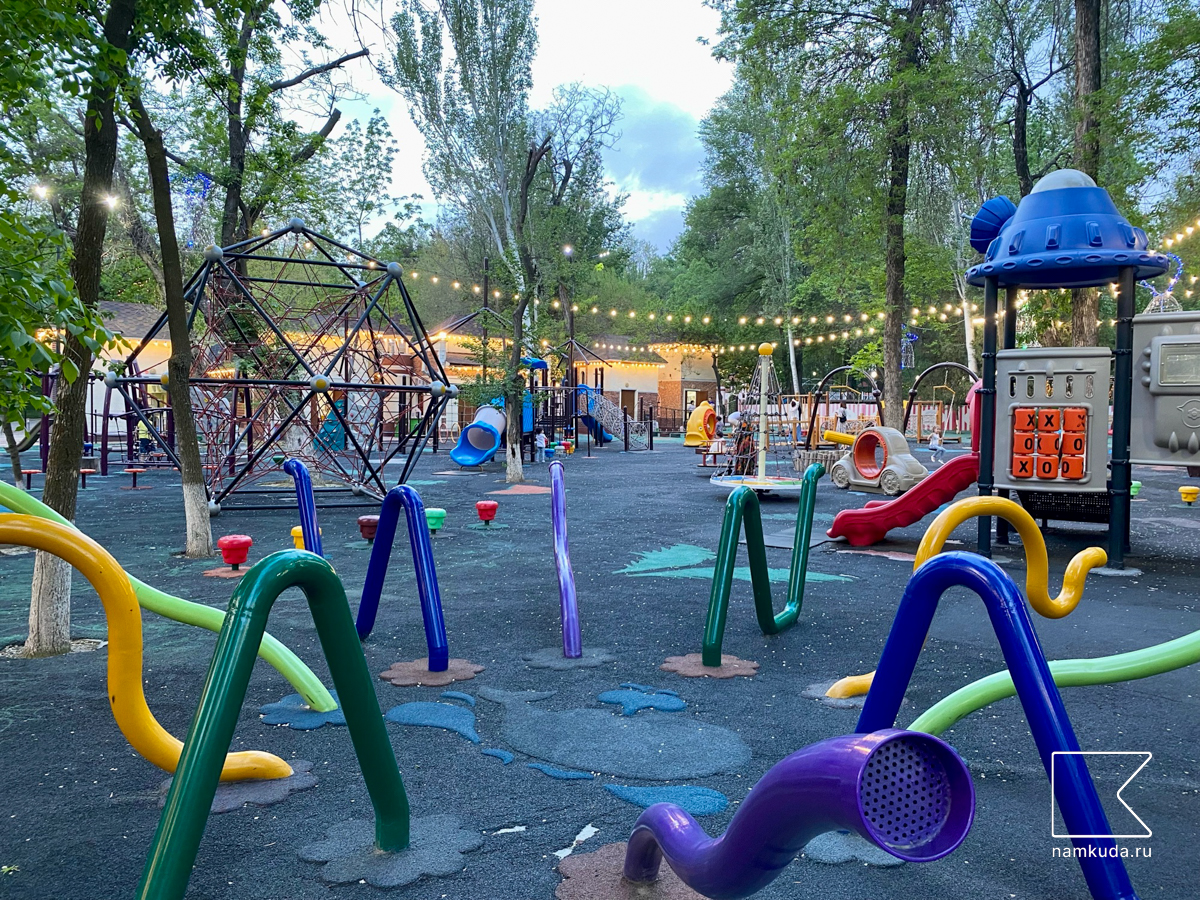 🌳 Площадка в парке Мирзо Улугбека — в Ташкенте, Узбекистан 🇺🇿, фото 1