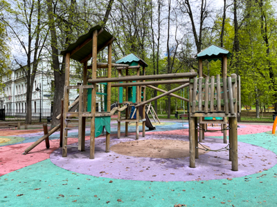 Игровая площадка, миниатюра фото 1