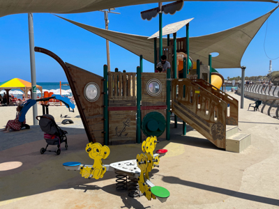 🏖 Площадка на пляже Хилтон, миниатюра фото 1