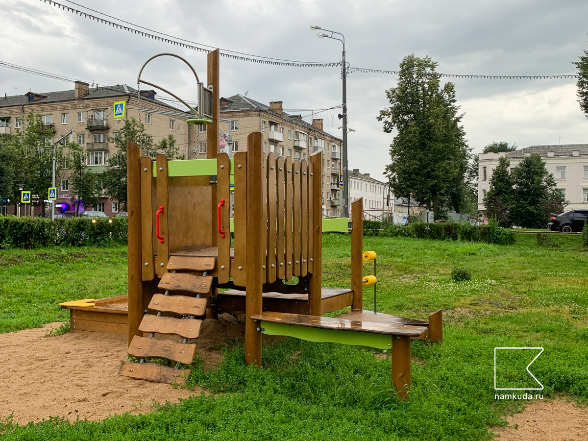 Детский деревянный городок — на аллее Славы, Углич 🇷🇺, фото 2