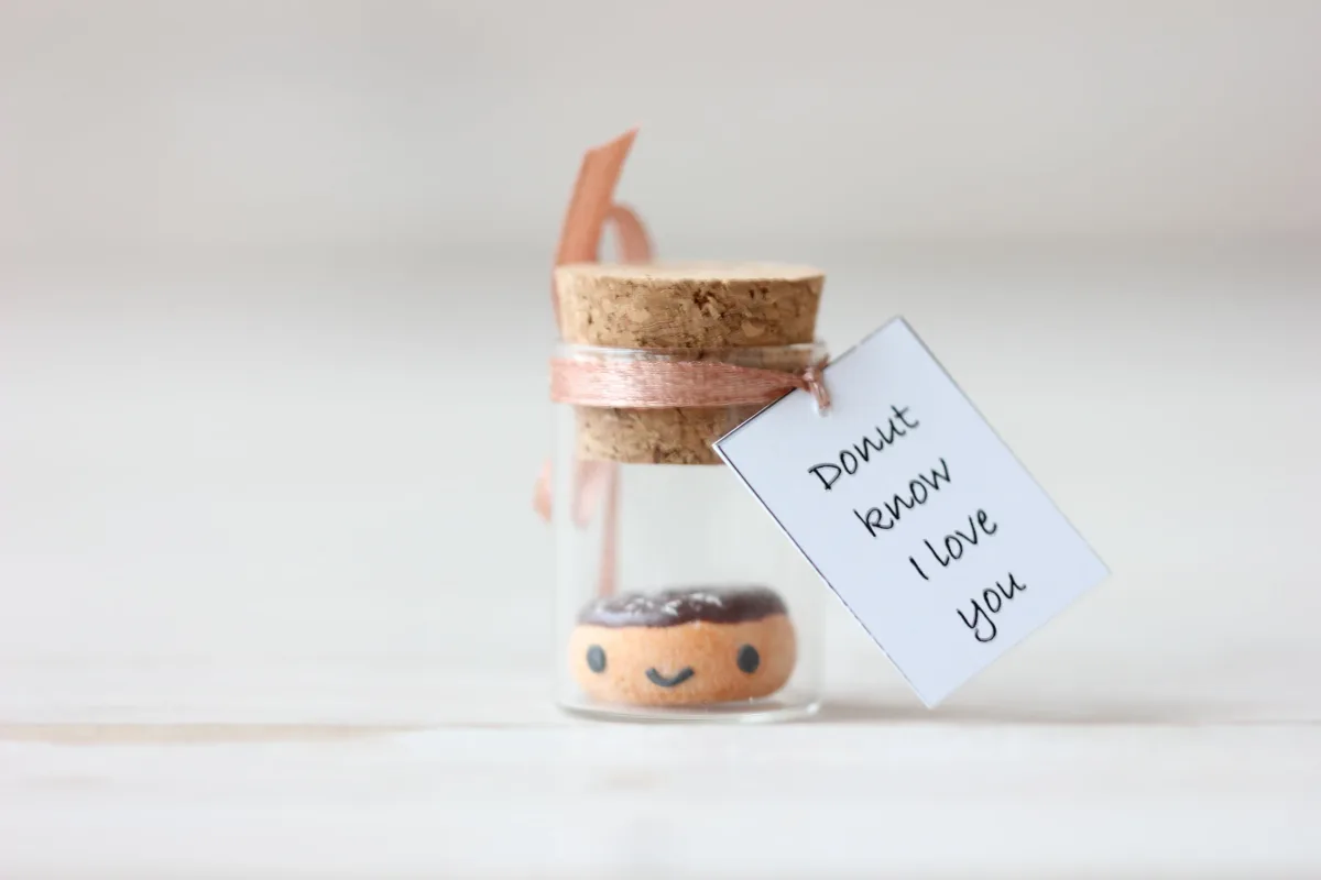 Sweet Sentiments Glass Bottle Personalized Donut Delights Funny Girlfriend Boyfriend Gift Donut Collectible Figure Family Reunion Favors 4