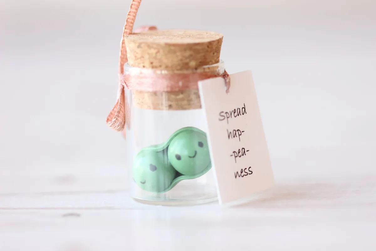 Two Peas in a Pod Polymer Clay Figurine Pea Vegan Personalized Boyfriend Girlfriend Funny Gift Customized Party Favors Romantic Present 10