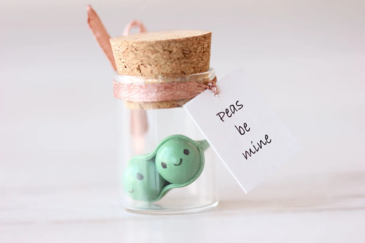 Two Peas in a Pod Polymer Clay Figurine Pea Vegan Personalized Boyfriend Girlfriend Funny Gift Customized Party Favors Romantic Present 6