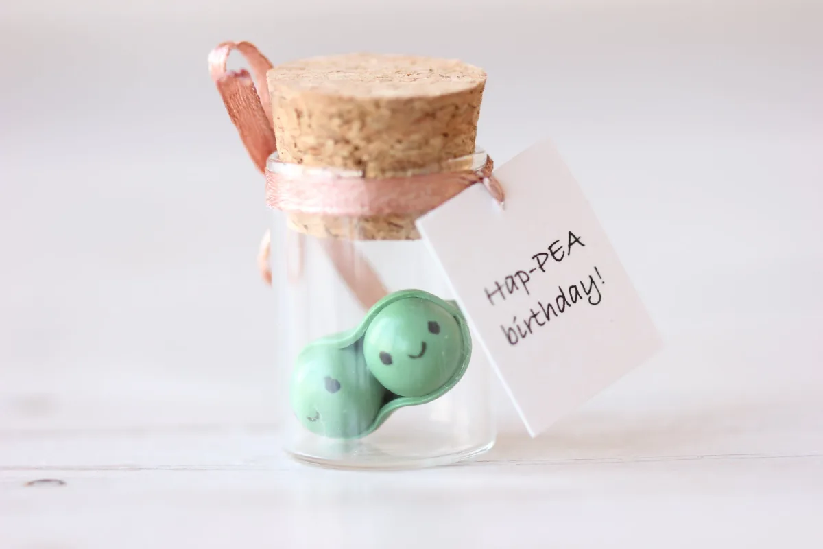 Two Peas in a Pod Polymer Clay Figurine Pea Vegan Personalized Boyfriend Girlfriend Funny Gift Customized Party Favors Romantic Present 7