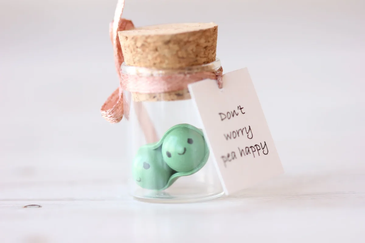 Two Peas in a Pod Polymer Clay Figurine Pea Vegan Personalized Boyfriend Girlfriend Funny Gift Customized Party Favors Romantic Present 8