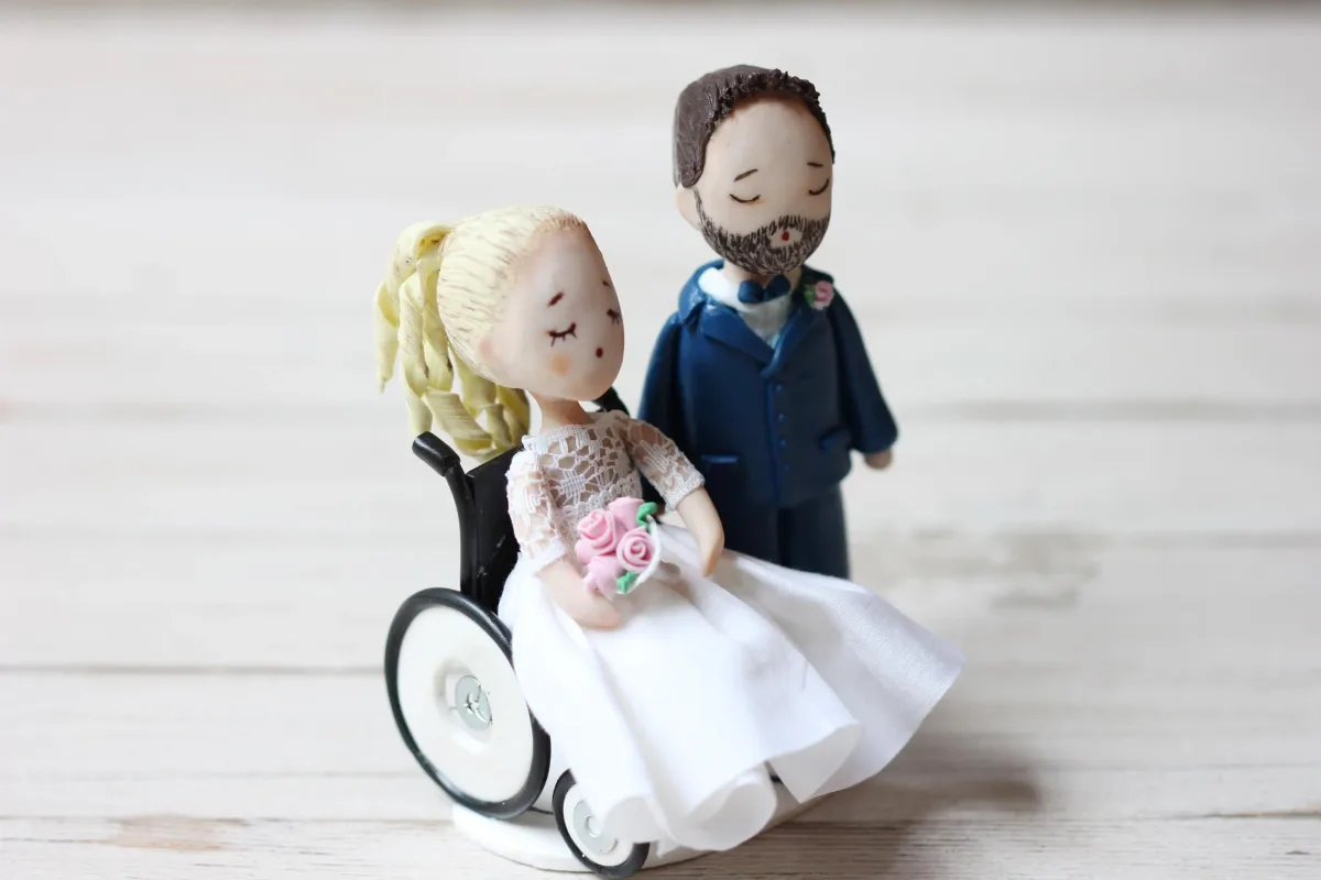 Custom Wedding Figurines For Cake, Personalized Wedding Couple, Wedding Cake Toppers, Hand-made Couple Figurine, Bride in Wheelchair