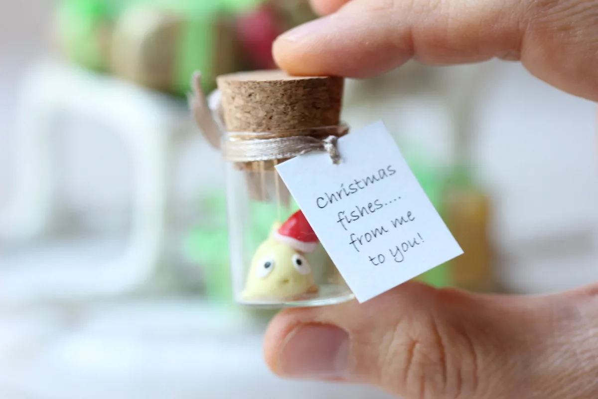 Christmas Fish Gift Glass Bottle Punny Message Personalized Label Fish Gift for Fishing Lovers Gift For a Fisherman Customized Party Favors 4