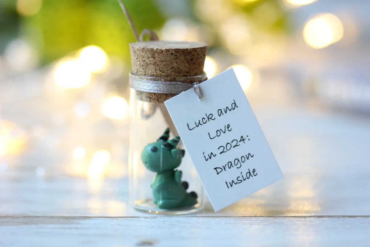 Mini Dragon in a Bottle with Customizable Message Personalized New Year Christmas Gift for Friends Colleagues Family Reunion Party Favors 6