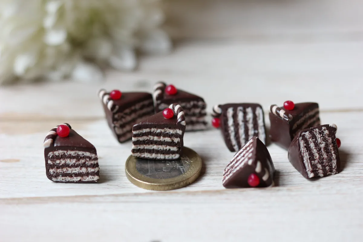 Miniature Sliced Chocolate Cake 1/6, 1/12 Scale Dollhouse Food Lot 4 pcs Bakery Shop Food for Dolls 4