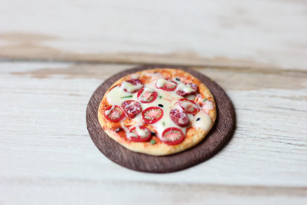 Pizza for Dolls Miniature Pepperoni and Tomatoes Pizza Mini Dollhouse Realistic Food 1:12 Scale Miniature Handmade Whole Pizza on a Plank 5