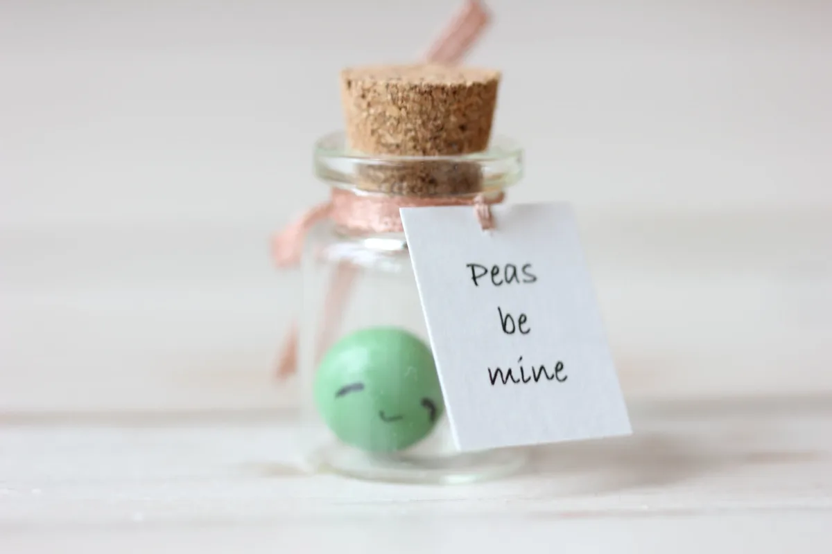 Funny Motivational Gift Pea Miniature Figurine One Pea Vegan Gift Personalized Boyfriend Girlfriend Romantic Gift Customized Party Favors 8