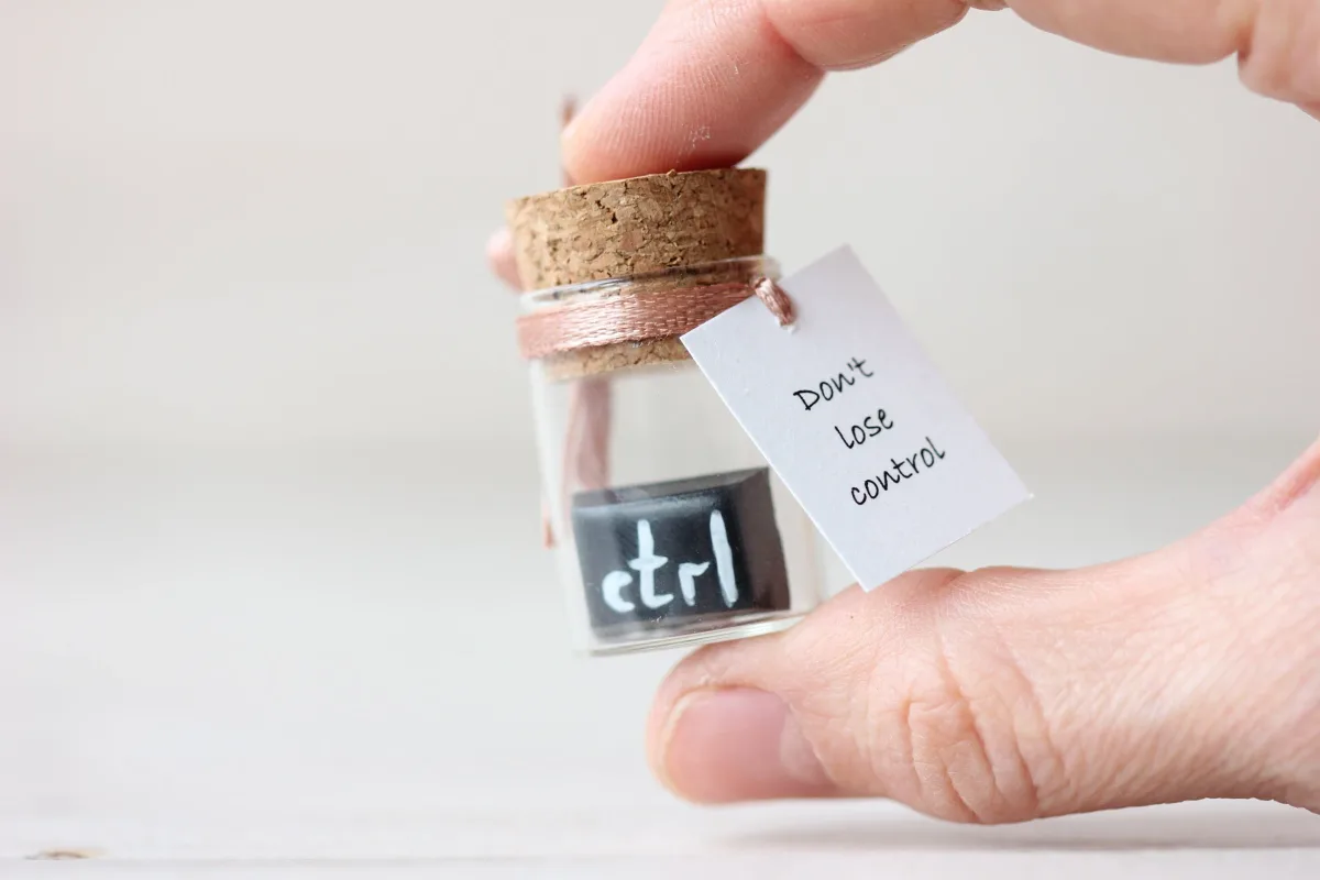 Tech Enthusiasts Funny Gift, Motivational Friendship Gift for Coworker Colleagues Office Friend Button Ctrl Cute Gifts for Boss Party Favors 3
