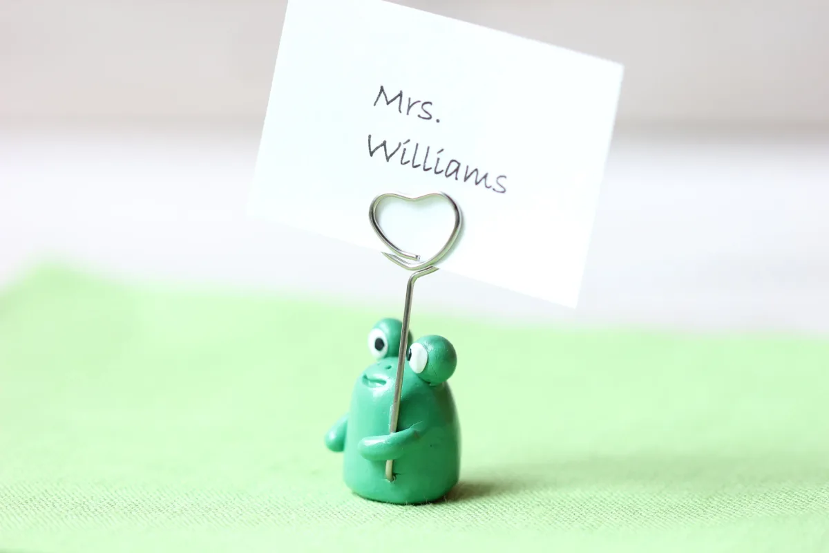 Froggy Card Delights Handcrafted Card Holders for Memorable Celebrations Wedding Guests Seating Table Finder Card Bridal Shower Party Favors 3