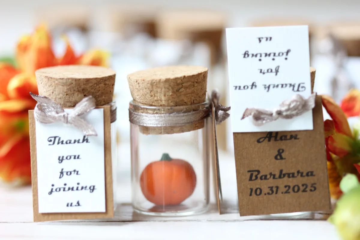 Personalized Pumpkin Keepsake Bottle Autumn Pumpkin Elegance Wedding Favors for Guests Bridal Gifts Wedding Guests Halloween Gift Ideas 2