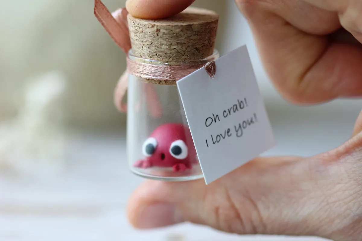 Funny Valentine's Day Personalized Gift for Girlfriend Boyfriend Miniature Figure Crab Cute Party Favors Gifts for Crab Seafood Lovers 1