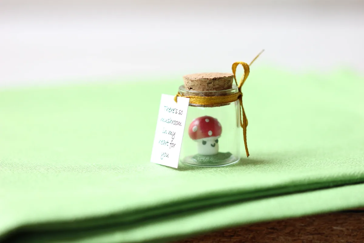 Miniature Figurine Mushroom Vegan Personalized gift Boyfriend Girlfriend Romantic Funny gift Valentine's Day Present Postcard Alternative 4