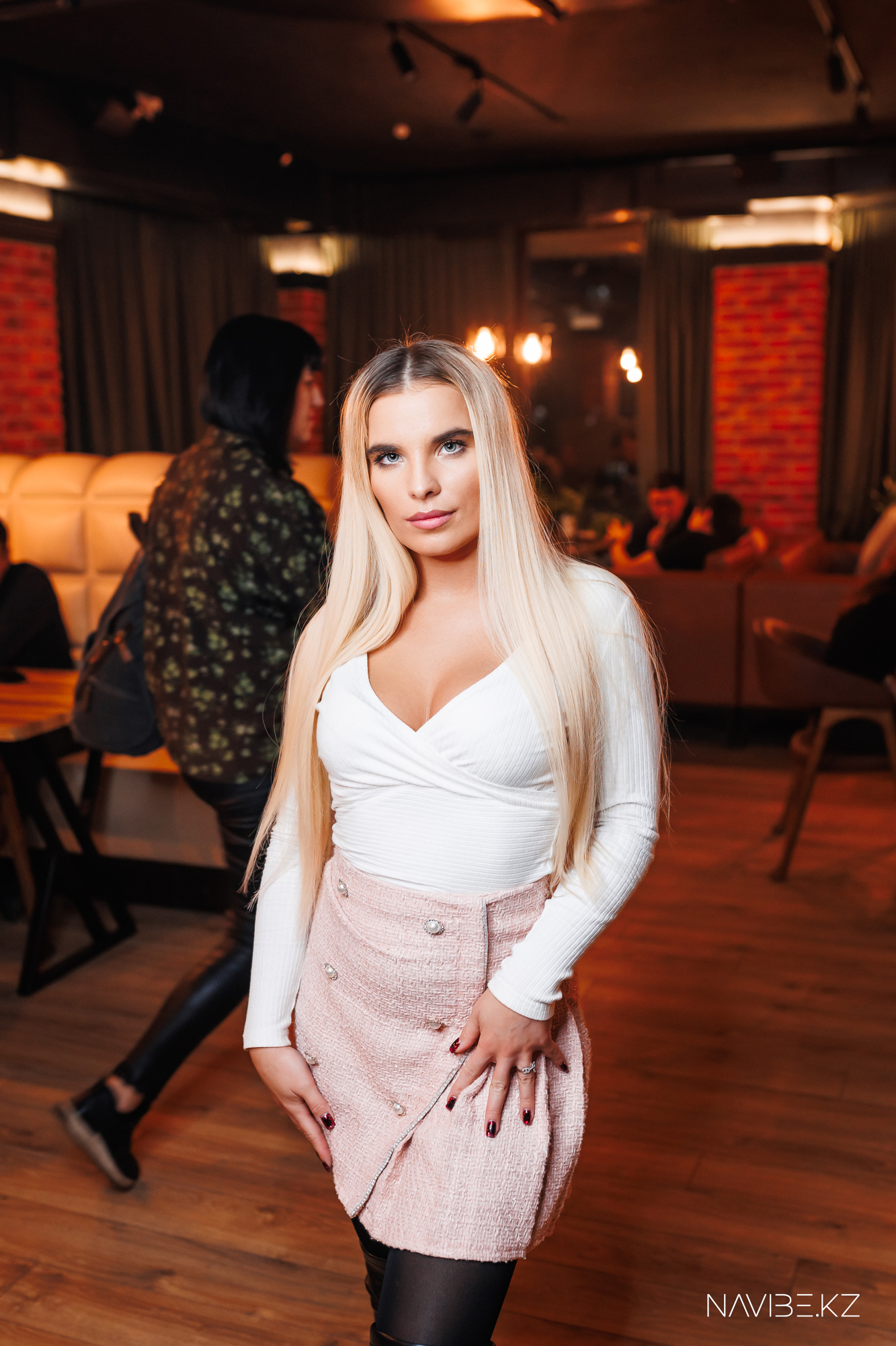 E 33 ОТКРЫТИЕ