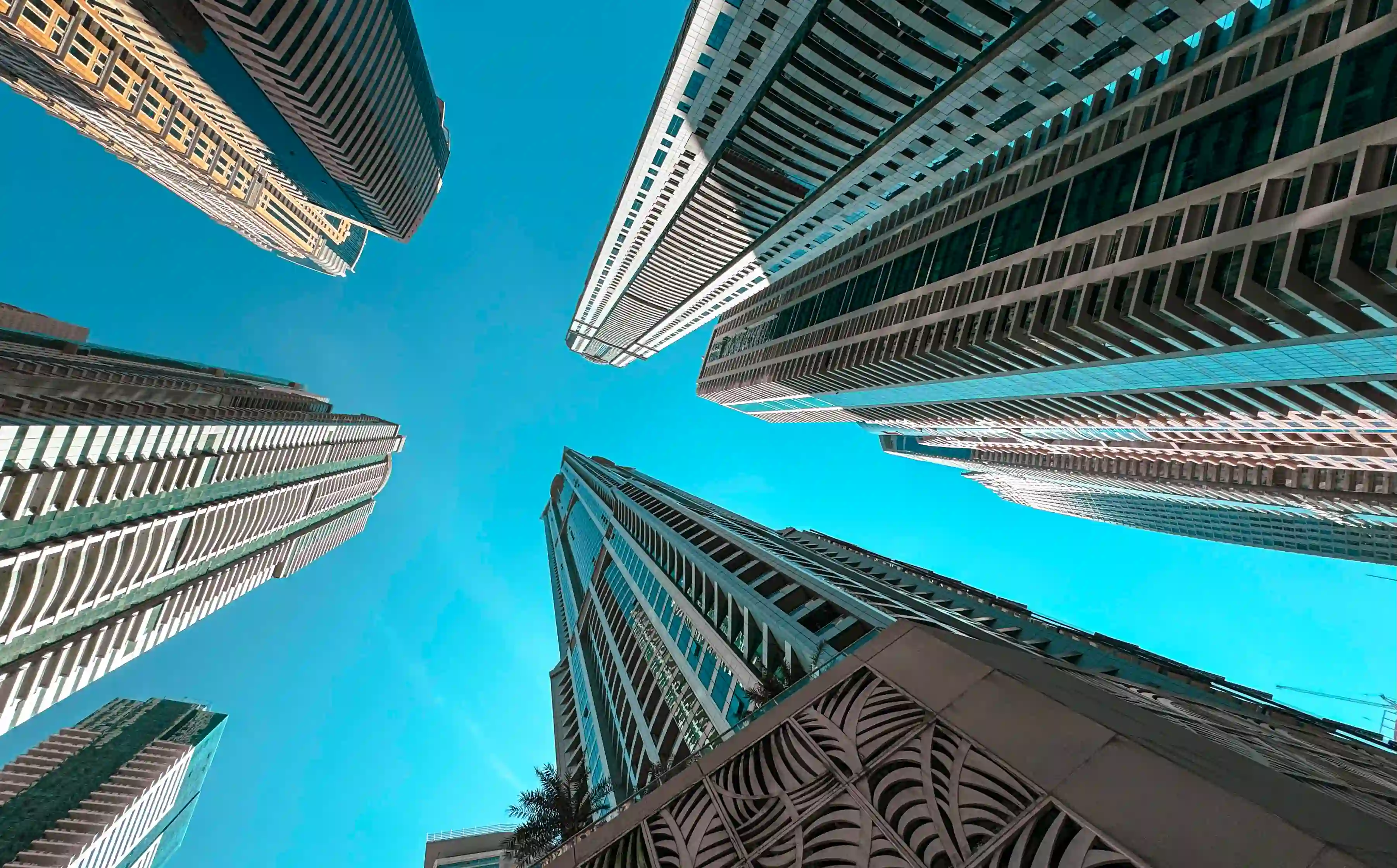 Инвестиции в недвижимость: какую стратегию выбрать в 2025 году