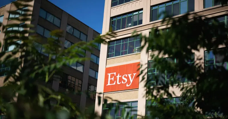 Художники массово покидают Etsy из-за нашествия AI-контента