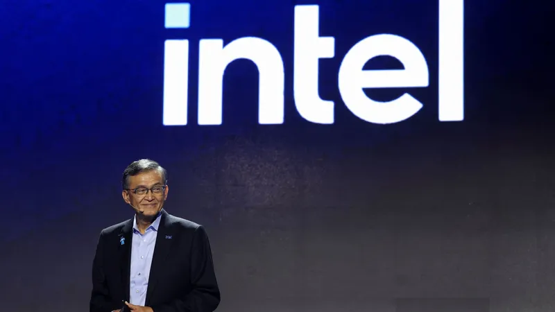 Акции Intel взлетели на 11% благодаря буму ИИ