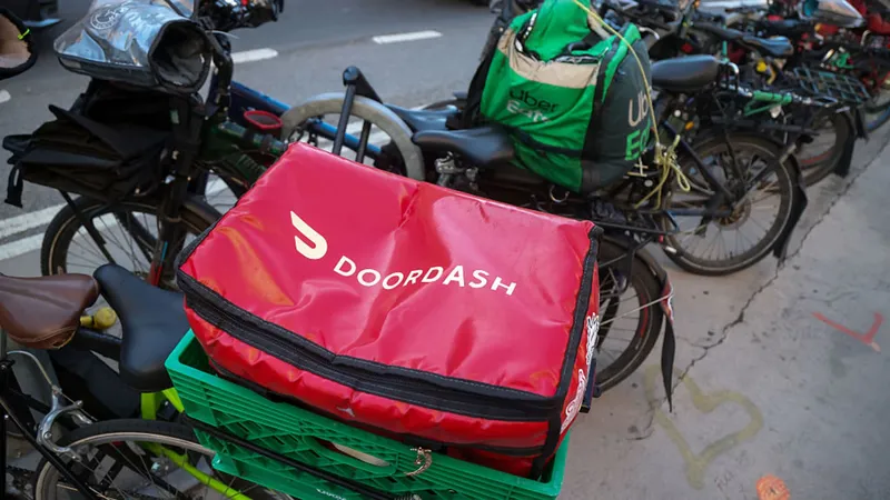 Конгресс США допрашивает DoorDash из-за китайских ИИ-моделей